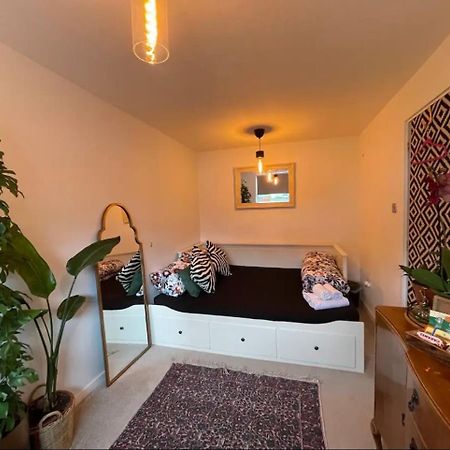 Private Room With Separate Shower And Free Parking Edinburgh Exteriér fotografie